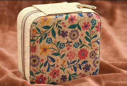 Mini Sewing Travel Kit, 4 Decorated Case Styles, Complete Tools, Threads, Scissors, Needles, Tape, Threading, Cute Craft on the Move